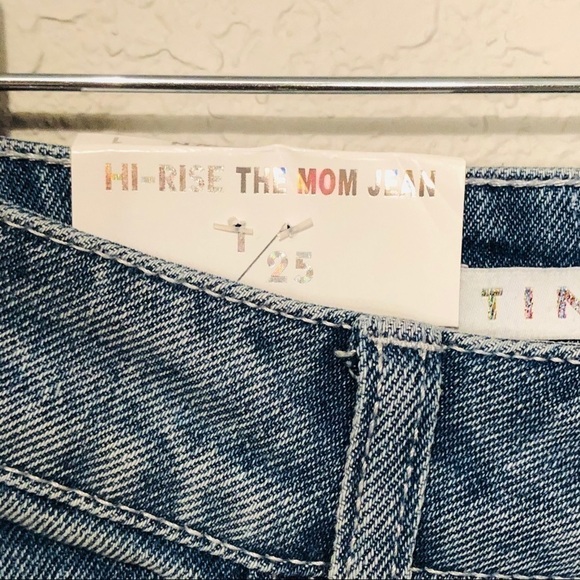 NWT Tinseltown Distressed High Rise The Mom Skinny Jeans Size 25 - Picture 8 of 12